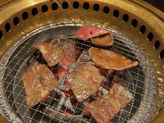 -山川小町·极番烧肉(新地假日广场店)