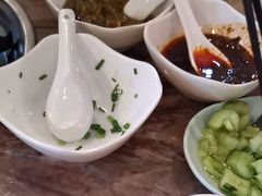 -鲁朗纳麦石锅鸡庄园