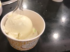 冰淇淋-咕叽咕叽自助烤肉小火锅(茂业清扬店)