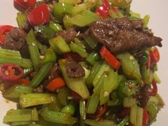 -卢大鲜鱼头捞饭(美利广场店)