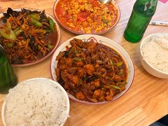 鱼香肉丝盖浇饭-川味家小吃