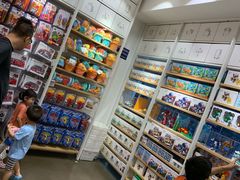 -名创优品(江南新地店)