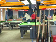 -VV桌球俱乐部(长阳大润发店)