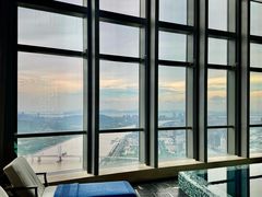 -珠海瑞吉酒店游泳池