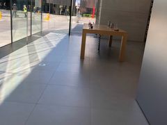 -Apple零售店(华贸购物中心店)