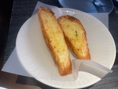 -卡普里披萨·牛扒·下午茶