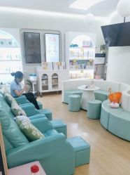 -雏芽婴幼儿游泳·小美医生小儿推拿(西村店)