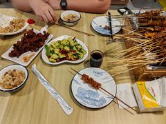 -烤满分·东北烧烤(首经贸店)