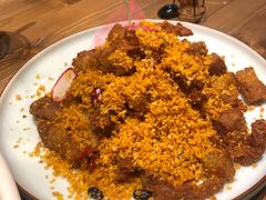 -临界音乐酒馆·小龙虾·江湖菜(华熙LIVE·鱼洞店)
