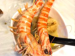 -鲜入围煮花胶鸡海鲜火锅