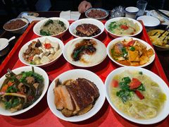 -蓝田九大碗民俗食府(蓝田店)