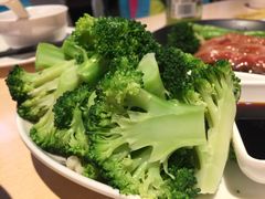 耗油西兰花-来龙里 精致 东南亚餐室(万象城店)