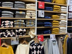 -优衣库(东莞汇一城店)