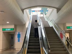 -龙阳路磁悬浮列车总站-停车场