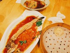 深海鲈鱼-小六汤包砂煲菜(文景路店)