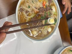 -邱芳粉店(迎宾大道旗舰店)