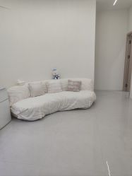 -苗方清颜专业祛痘·皮肤管理