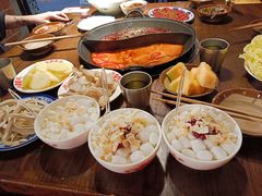 -萍姐火锅·公路夜市(武汉首店)