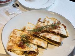 -LESCEDARS Brasserie Bistro香柏树