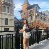 夏天来了，和心爱的人去威尼斯水城划船吃海鲜吧