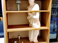 -潮一不贰·法式甜品·生日蛋糕·西式简餐(外滩店)