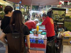 -詹爷爷乌节路街头冰淇淋