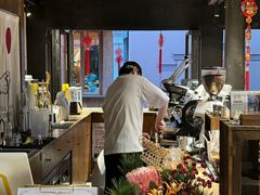 -Metal hands·铁手咖啡