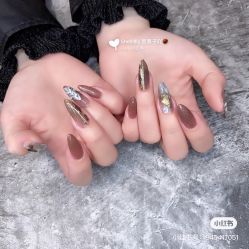 -Pink You美甲洗眉纹绣定制中心
