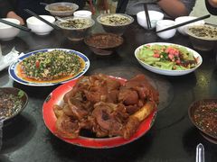 -青岩季姨妈卤猪脚店