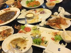 -J Daeng Seafood