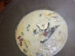 -咕嘟草帽鱼·牛奶一样的鲜鱼汤(包河万达广场创始店)