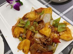 菠萝炒牛肉-成记海鲜粥(意大利风情街店)