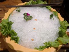 -老牌坊云南鱼豆花火锅(爱建店)