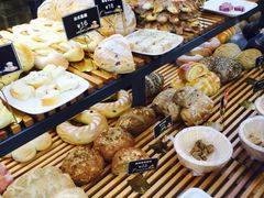 -焙丽拾光(麦凯乐直营店)