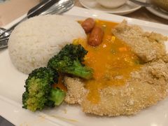 吉列猪扒香肠-佰搭果·广式茶餐厅(西华路店)