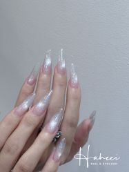 -花岐款式专研健康美甲沙龙