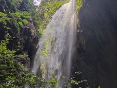 -龙水峡地缝景区