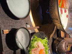 -湊湊火锅·茶憩(新中关购物中心店)
