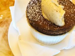 巧克力舒芙蕾、配香草冰淇淋-AZUR聚(香格里拉饭店)