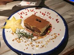 -84那年咖啡馆(李沧万达店)