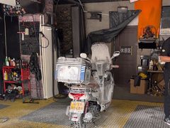 -摩道团机车工坊 摩托车维修 精洗店