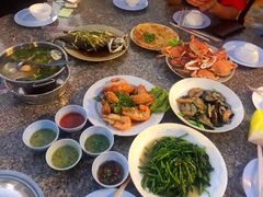 -J Daeng Seafood