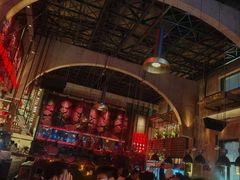 -FOUR PLAY BAR