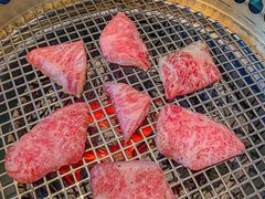 -铭牛烧肉·和牛海鲜自助(高新月牙湖店)