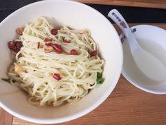 -呼啦面馆·头牌豌杂面(爱琴海店)