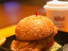 黄金鸡排三明治-The Habit Burger Grill 哈比特汉堡(复兴soho店)