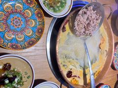 -洱火云南酸菜牛肉火锅(石景山当代商城店)