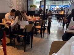 大堂-麦当劳(广州南站店)