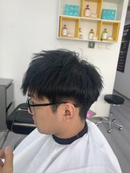 -LILI·HAIR SALON理理造型