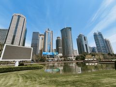 -陆家嘴中心绿地